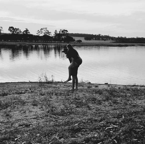 Meet your Posher, Tori - Picture 1 of 1